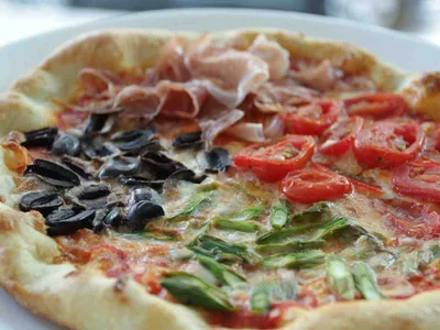 Pizza Kuşkonmaz